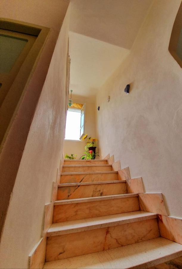 Il Girasole ...At Andorus' House Bed & Breakfast Erli Exterior photo